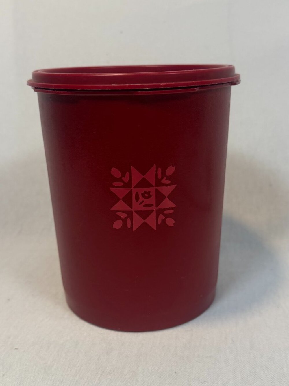 Tupperware Servalier Canister Red Tulip Quilt Retro Food Storage Vintage